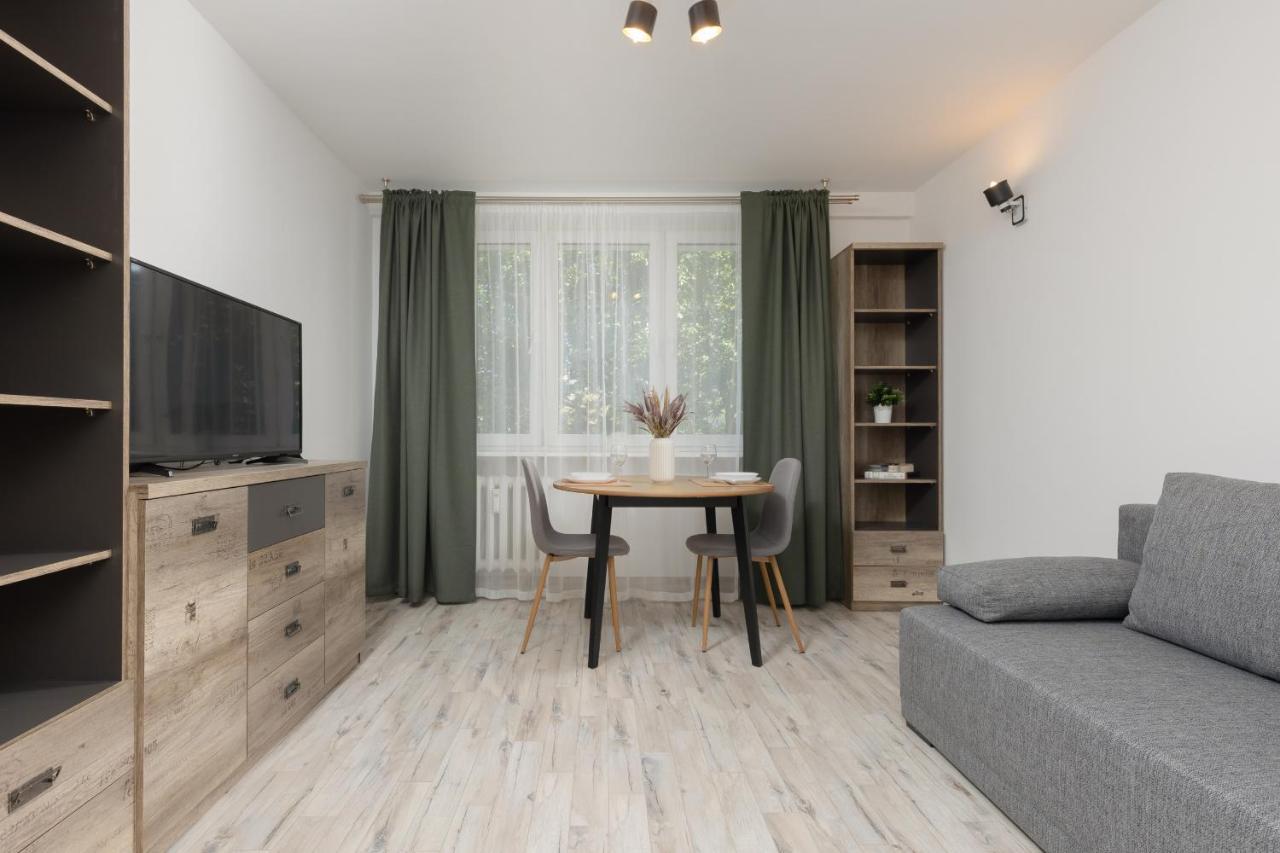 Studio Warsaw Wlochy 1 Sierpnia By Noclegi Renters Ngoại thất bức ảnh