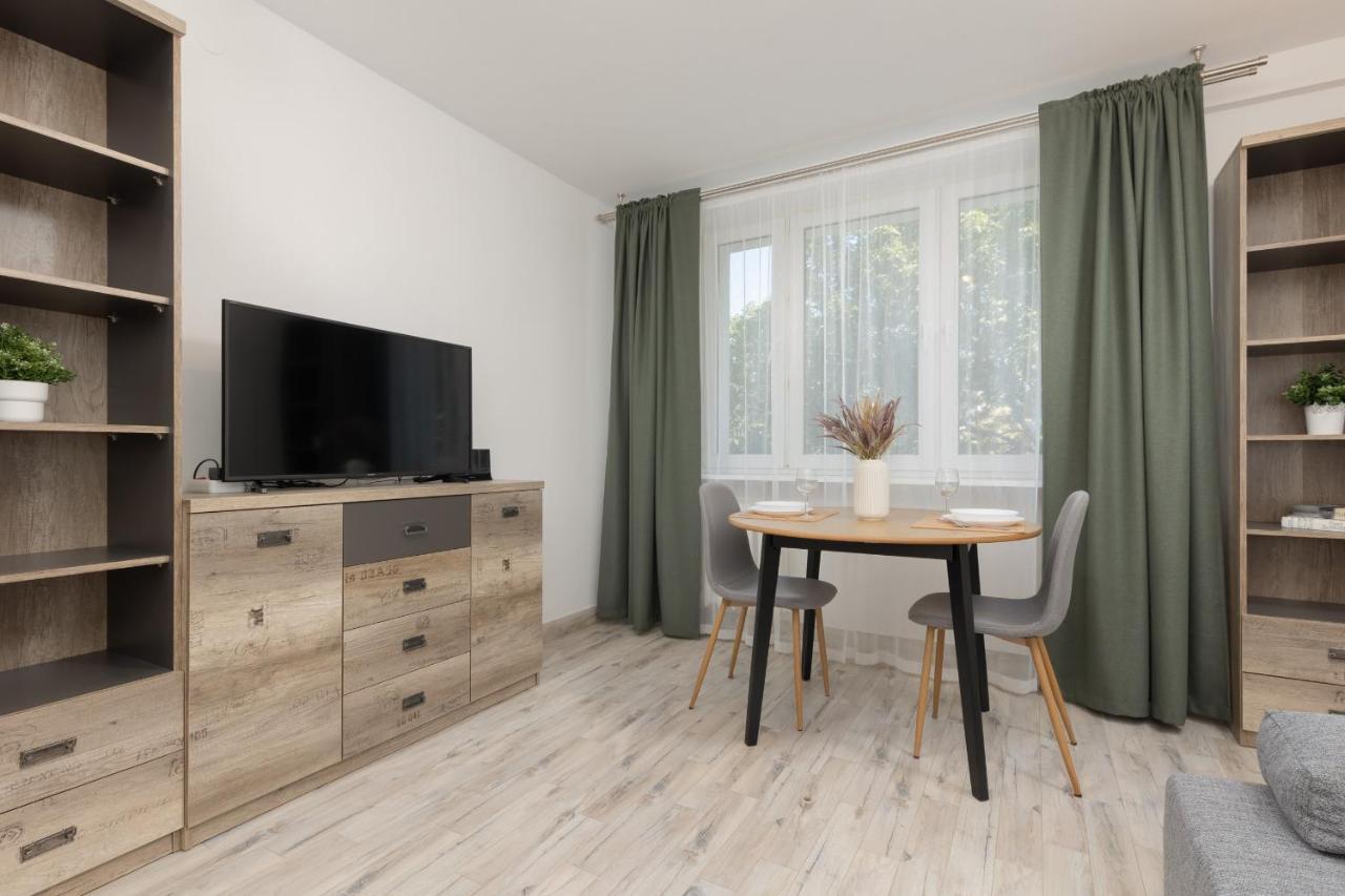 Studio Warsaw Wlochy 1 Sierpnia By Noclegi Renters Ngoại thất bức ảnh